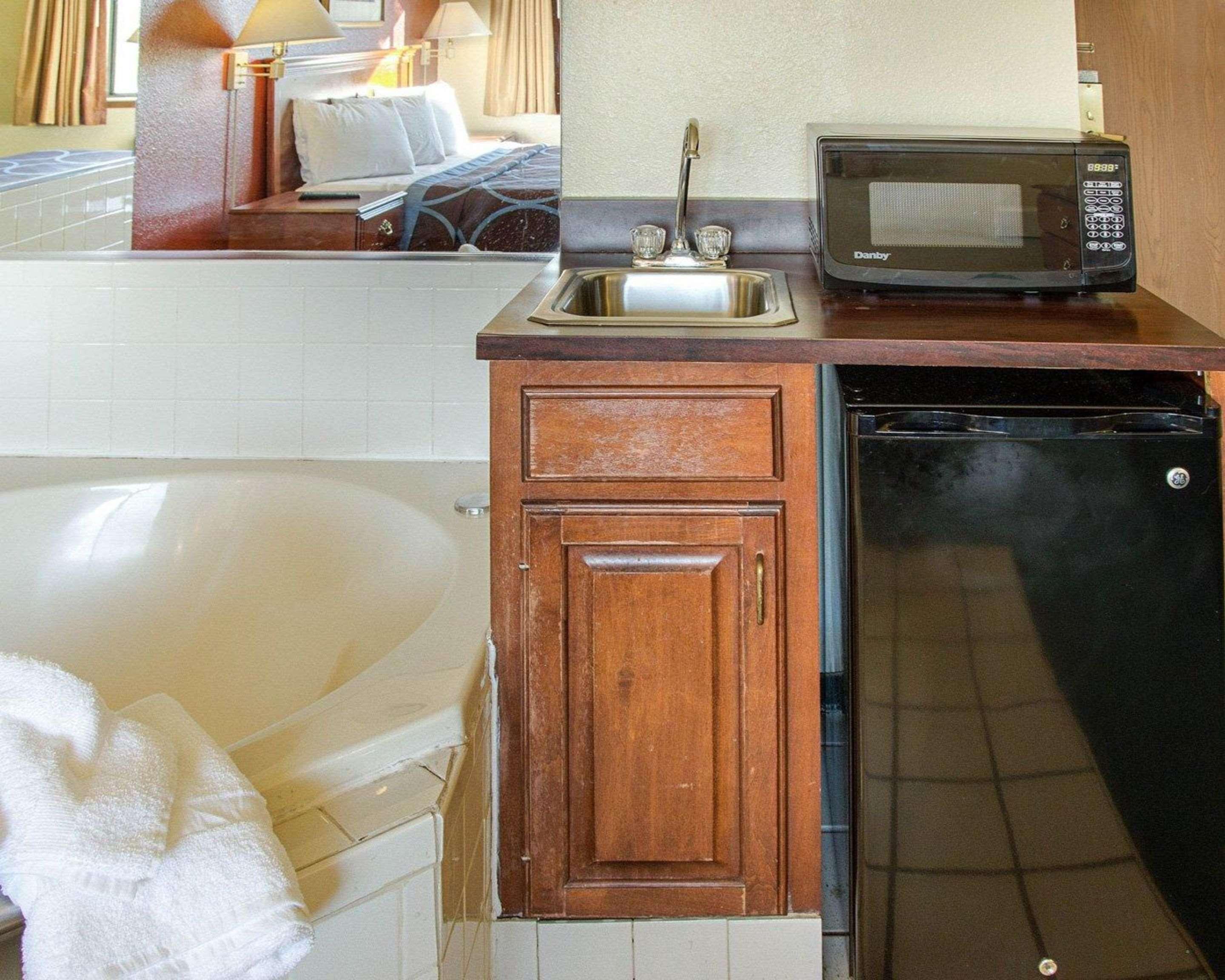 Rodeway Inn Florence - Cincinnati South Buitenkant foto